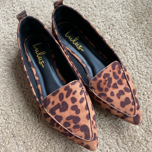 Pointed Leopard Flats - Picture 1 of 2